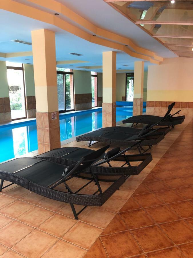 Апартаменти Dorina Wellness Шіофок Екстер'єр фото